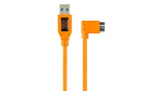 TetherPro USB 3.0 to Micro-B Right Angle / CU61RT02-ORG